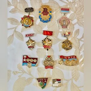 Lot Of 11 VTG USSR SOVIET UKRAINE PIN BADGES HERO CITY Kyiv Киев